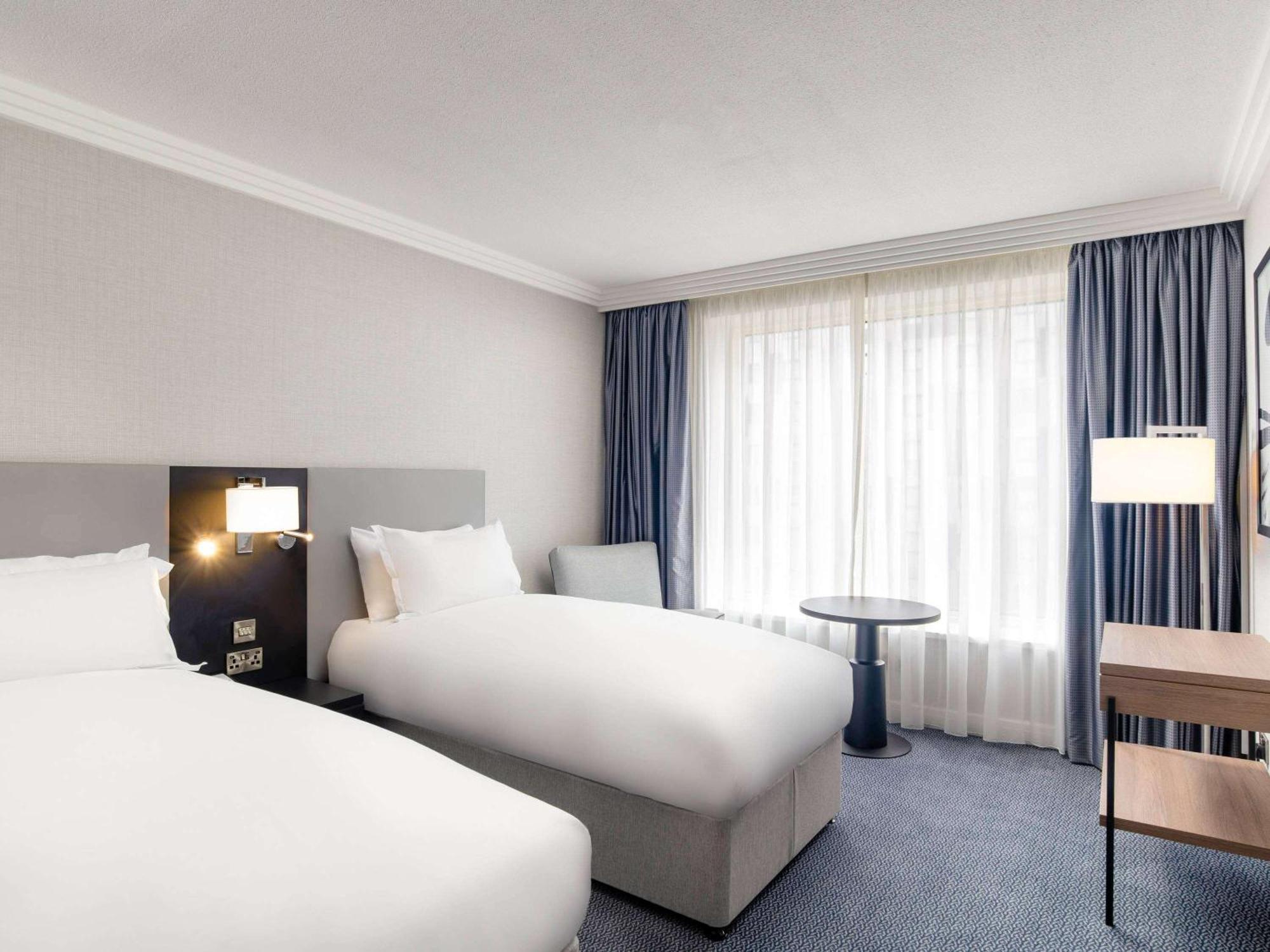 Hotel Sofitel London Gatwick Horley  Esterno foto A room at the hotel